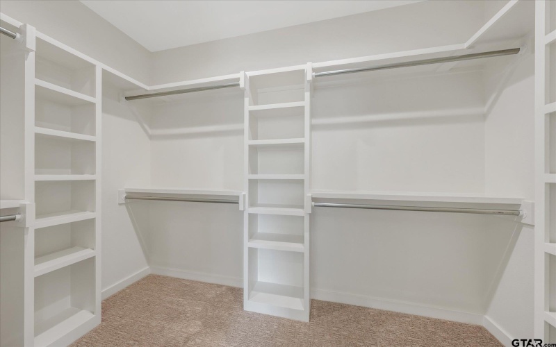 7146 HOLLY SQUARE CT., Tyler, TX 75703, 3 Habitaciones Habitaciones , ,2 BañosBaños,Residential,En Venta,7146 HOLLY SQUARE CT.,0,26004281