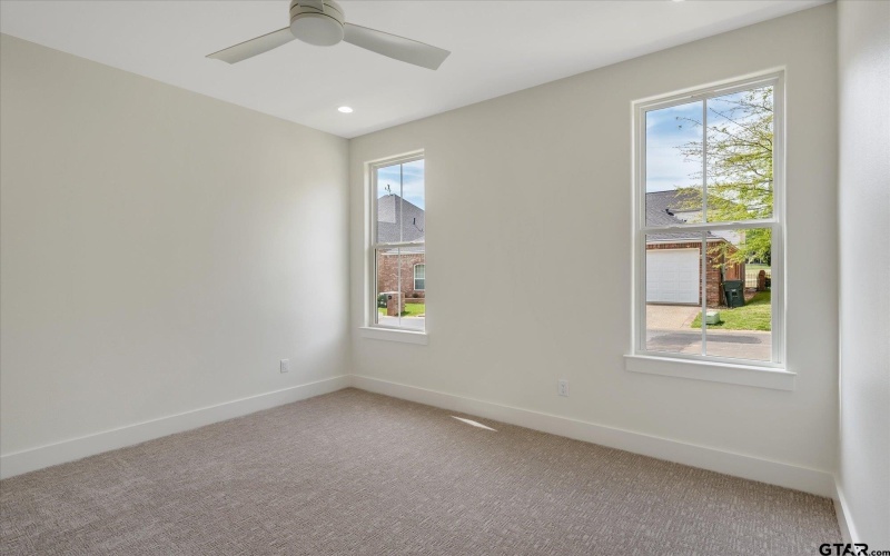 7146 HOLLY SQUARE CT., Tyler, TX 75703, 3 Habitaciones Habitaciones , ,2 BañosBaños,Residential,En Venta,7146 HOLLY SQUARE CT.,0,26004281