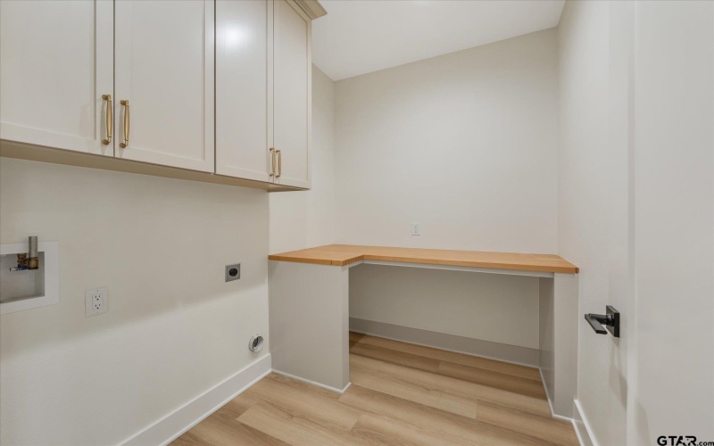 7146 HOLLY SQUARE CT., Tyler, TX 75703, 3 Habitaciones Habitaciones , ,2 BañosBaños,Residential,En Venta,7146 HOLLY SQUARE CT.,0,26004281