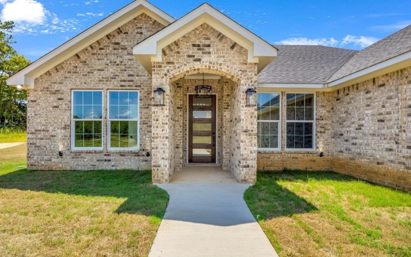 18268 US Jones Dr, Tyler, TX 75705, 4 Bedrooms Bedrooms, ,2 BathroomsBathrooms,Residential,For Sale,18268 US Jones Dr,0,20262144