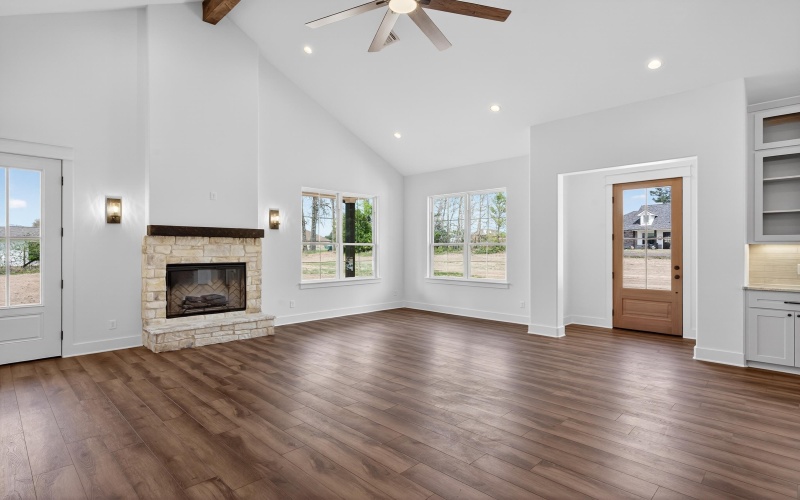 115 Thyme Rd., Diana, TX 75640-4090, 3 Habitaciones Habitaciones , ,3 BañosBaños,Residential,En Venta,115 Thyme Rd.,0,20262148