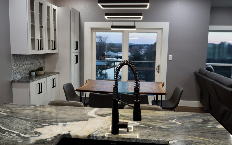 190 Clear Creek Drive, Burnet, TX 78628, 3 Habitaciones Habitaciones , ,2 BañosBaños,Residential,En Venta,190 Clear Creek Drive,0,176576