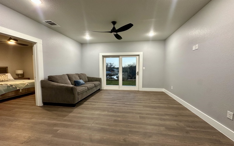 190 Clear Creek Drive, Burnet, TX 78628, 3 Habitaciones Habitaciones , ,2 BañosBaños,Residential,En Venta,190 Clear Creek Drive,0,176576