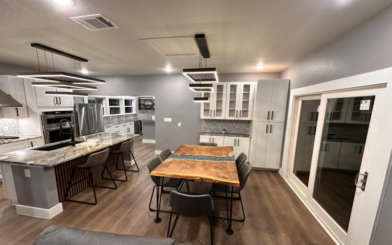 190 Clear Creek Drive, Burnet, TX 78628, 3 Habitaciones Habitaciones , ,2 BañosBaños,Residential,En Venta,190 Clear Creek Drive,0,176576