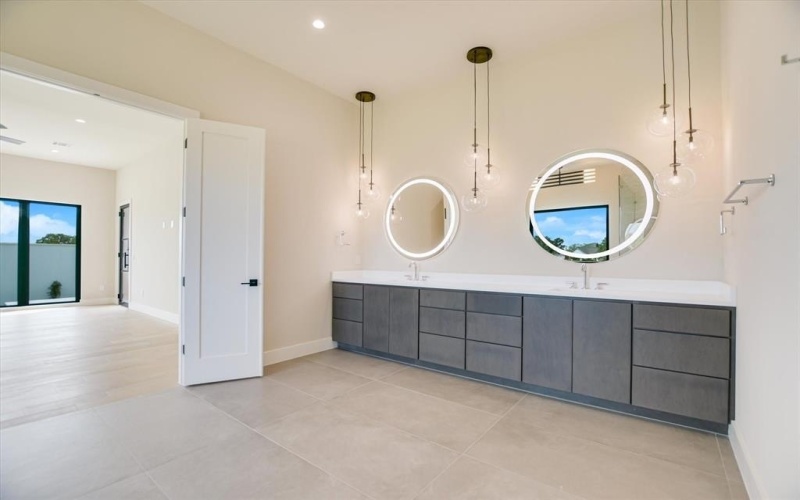 109 Island Court, Horseshoe Bay, TX 78657, 4 Habitaciones Habitaciones , ,5 BañosBaños,Residential,En Venta,109 Island Court,0,21102441