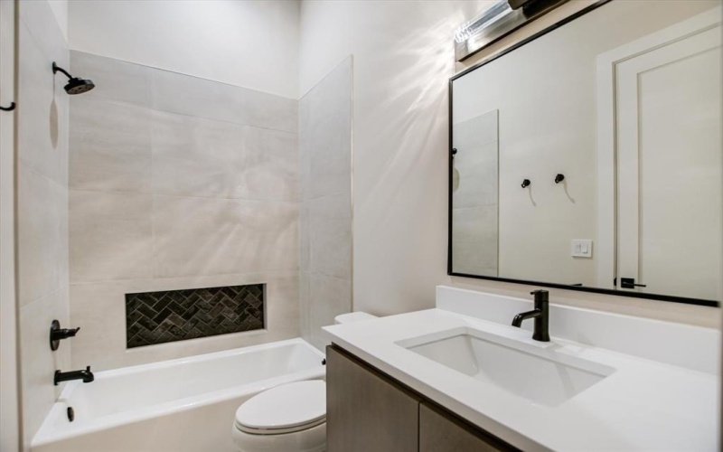 109 Island Court, Horseshoe Bay, TX 78657, 4 Habitaciones Habitaciones , ,5 BañosBaños,Residential,En Venta,109 Island Court,0,21102441