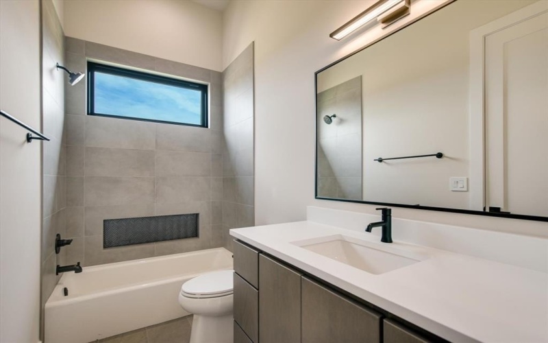 109 Island Court, Horseshoe Bay, TX 78657, 4 Habitaciones Habitaciones , ,5 BañosBaños,Residential,En Venta,109 Island Court,0,21102441