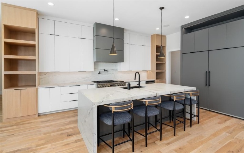 8144 Castlebridge, The Colony, TX 75056, 4 Habitaciones Habitaciones , ,6 BañosBaños,Residential,En Venta,8144 Castlebridge,0,21139540