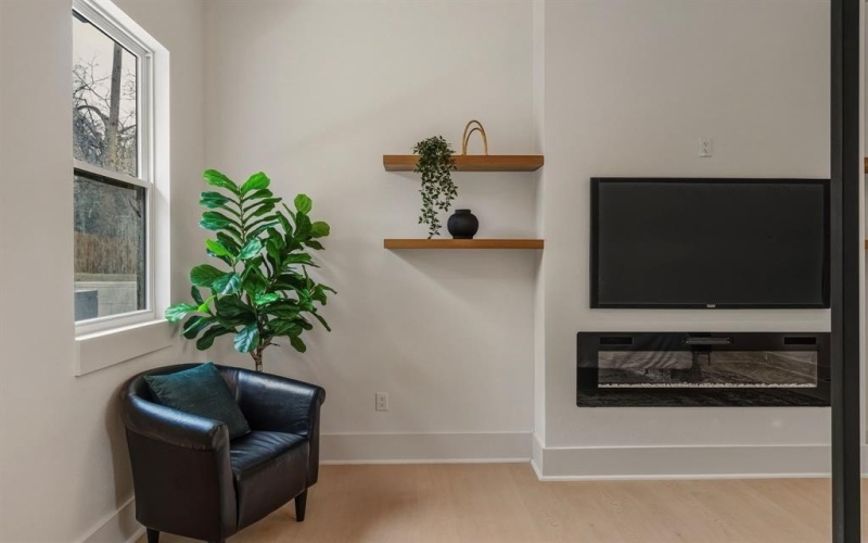 917 Brookwood Drive, Dallas, TX 75224, 4 Bedrooms Bedrooms, ,3 BathroomsBathrooms,Residential,For Sale,917 Brookwood Drive,0,21164701