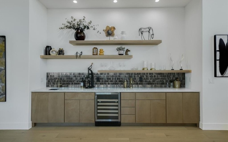 105 Via Roma Court, Horseshoe Bay, TX 78657, 3 Habitaciones Habitaciones , ,3 BañosBaños,Residential,En Venta,105 Via Roma Court,0,21210332