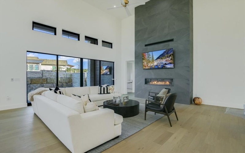 105 Via Roma Court, Horseshoe Bay, TX 78657, 3 Habitaciones Habitaciones , ,3 BañosBaños,Residential,En Venta,105 Via Roma Court,0,21210332