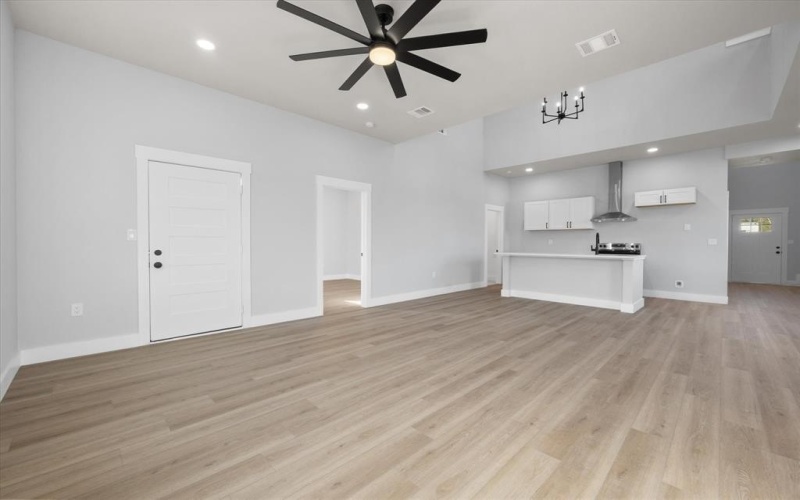 5905 Collins Court, Granbury, TX 76048, 3 Bedrooms Bedrooms, ,2 BathroomsBathrooms,Residential,For Sale,5905 Collins Court,0,21212183