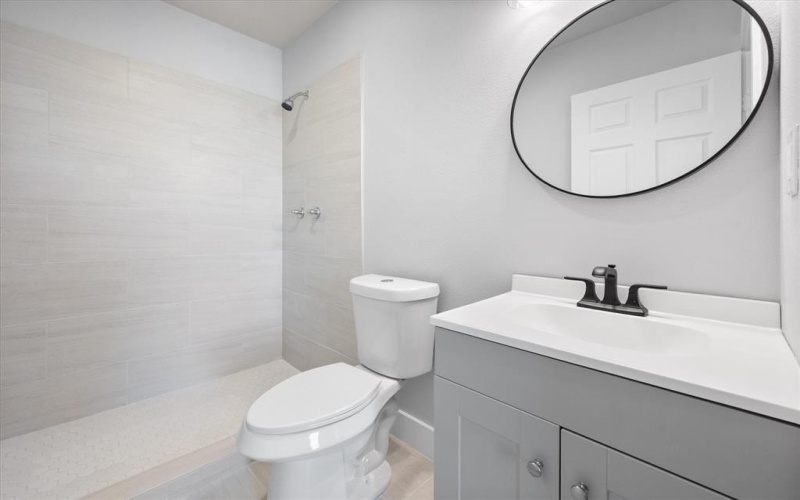 5905 Collins Court, Granbury, TX 76048, 3 Bedrooms Bedrooms, ,2 BathroomsBathrooms,Residential,For Sale,5905 Collins Court,0,21212183