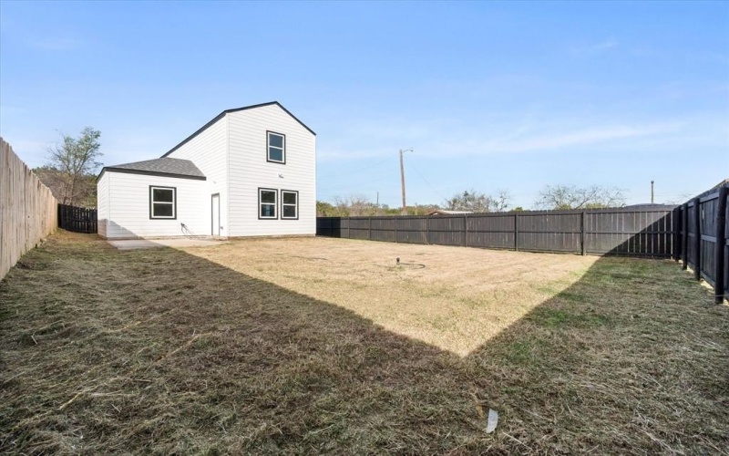 5905 Collins Court, Granbury, TX 76048, 3 Bedrooms Bedrooms, ,2 BathroomsBathrooms,Residential,For Sale,5905 Collins Court,0,21212183