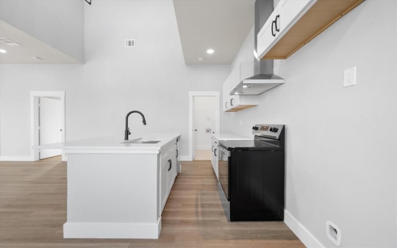 5905 Collins Court, Granbury, TX 76048, 3 Bedrooms Bedrooms, ,2 BathroomsBathrooms,Residential,For Sale,5905 Collins Court,0,21212183