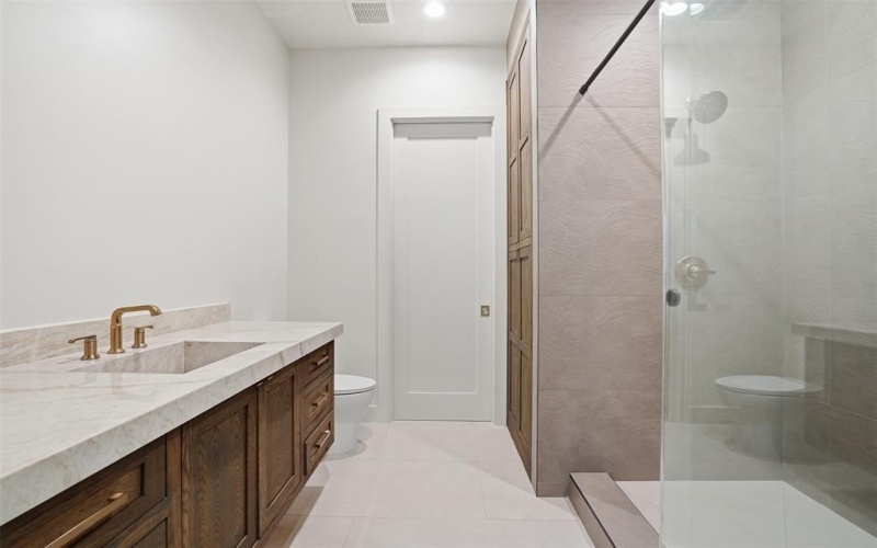 7073 The Resort Boulevard, Fort Worth, TX 76179, 5 Bedrooms Bedrooms, ,6 BathroomsBathrooms,Residential,For Sale,7073 The Resort Boulevard,0,21214200