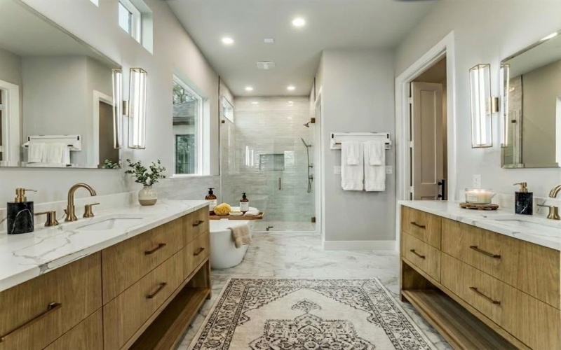 4585 Cascades Boulevard, Tyler, TX 75709, 5 Bedrooms Bedrooms, ,5 BathroomsBathrooms,Residential,For Sale,4585 Cascades Boulevard,0,21216249