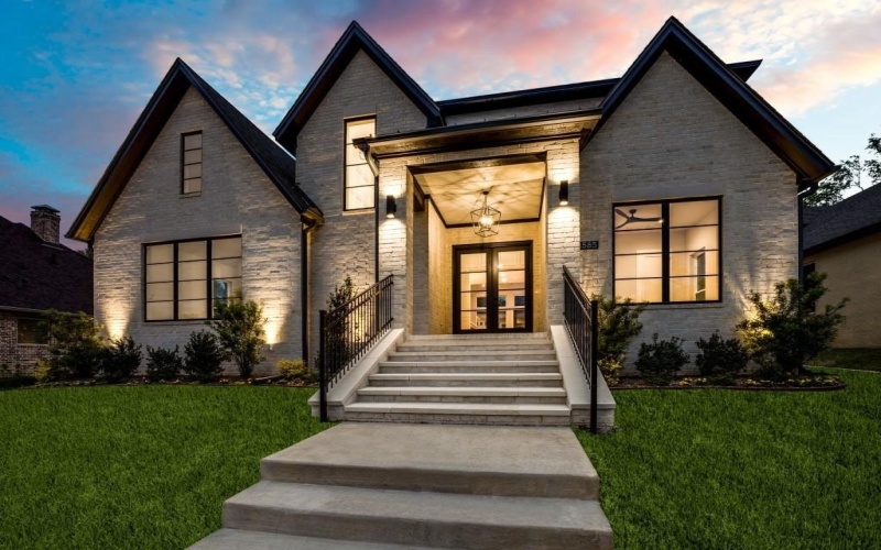 4585 Cascades Boulevard, Tyler, TX 75709, 5 Bedrooms Bedrooms, ,5 BathroomsBathrooms,Residential,For Sale,4585 Cascades Boulevard,0,21216249