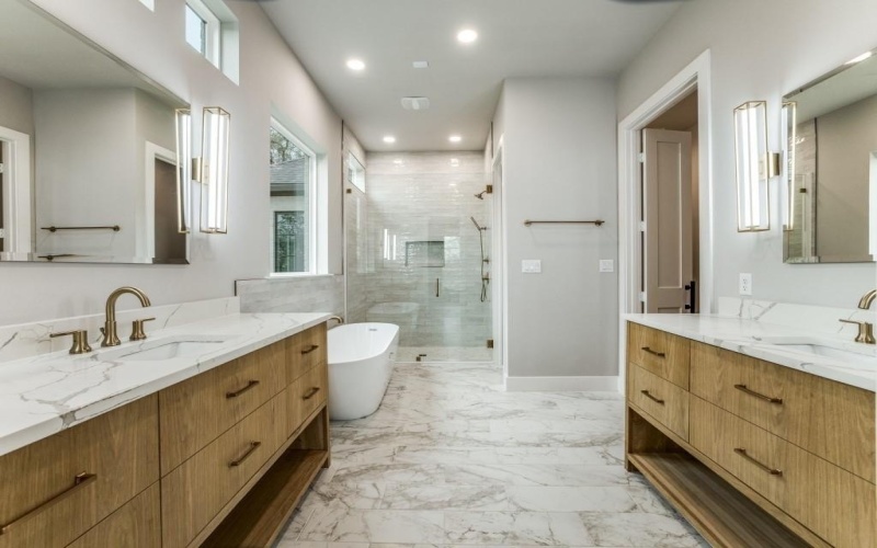 4585 Cascades Boulevard, Tyler, TX 75709, 5 Bedrooms Bedrooms, ,5 BathroomsBathrooms,Residential,For Sale,4585 Cascades Boulevard,0,21216249