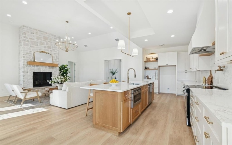 8008 Ben Day Murrin Road N, Fort Worth, TX 76126, 5 Bedrooms Bedrooms, ,2 BathroomsBathrooms,Residential,For Sale,8008 Ben Day Murrin Road N,0,21220540