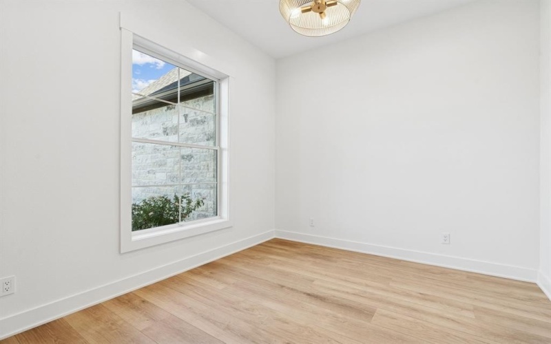 8008 Ben Day Murrin Road N, Fort Worth, TX 76126, 5 Bedrooms Bedrooms, ,2 BathroomsBathrooms,Residential,For Sale,8008 Ben Day Murrin Road N,0,21220540