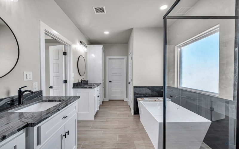 10801 W County Rd 142, Midland, TX 79706, 4 Habitaciones Habitaciones , ,2 BañosBaños,Residential,En Venta,10801 W County Rd 142,0,50093816