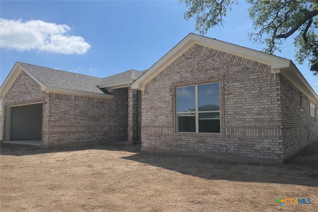 111 Overlook Trail, Copperas Cove, TX 76522, 4 Bedrooms Bedrooms, ,2 BathroomsBathrooms,Residential,For Sale,111 Overlook Trail,0,608530