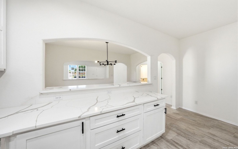 717 Avenue C, Seguin, TX 78155, 3 Habitaciones Habitaciones , ,2 BañosBaños,Residential,En Venta,717 Avenue C,0,1952068