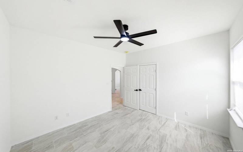 717 Avenue C, Seguin, TX 78155, 3 Habitaciones Habitaciones , ,2 BañosBaños,Residential,En Venta,717 Avenue C,0,1952068