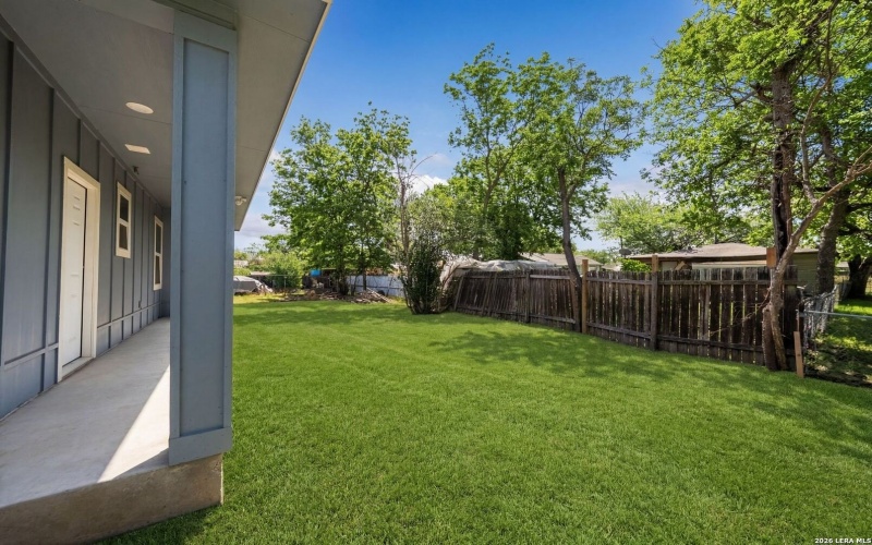 717 Avenue C, Seguin, TX 78155, 3 Habitaciones Habitaciones , ,2 BañosBaños,Residential,En Venta,717 Avenue C,0,1952068