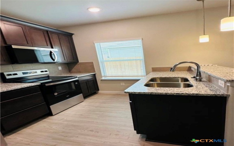 516 Hudson St, Seguin, TX 78155, 3 Bedrooms Bedrooms, ,2 BathroomsBathrooms,Residential Multi Family,For Sale,516 Hudson St,0,608306