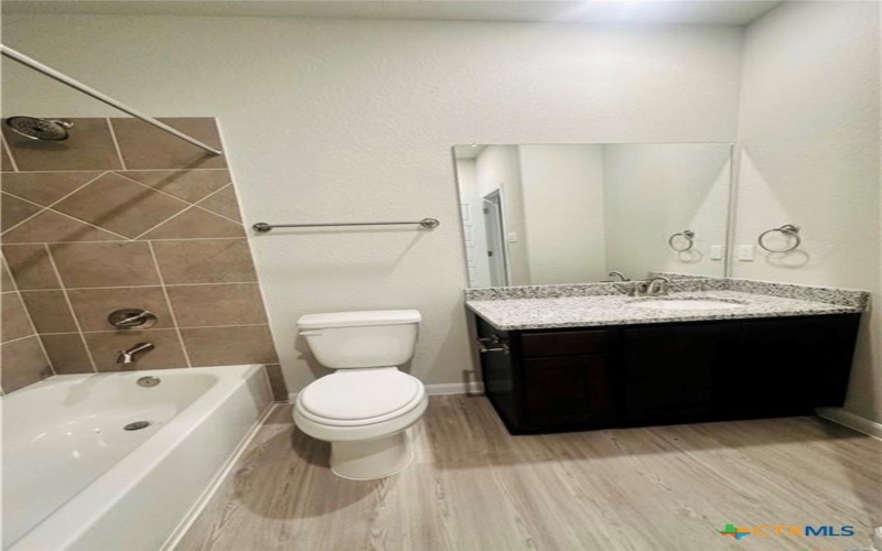 516 Hudson St, Seguin, TX 78155, 3 Bedrooms Bedrooms, ,2 BathroomsBathrooms,Residential Multi Family,For Sale,516 Hudson St,0,608306