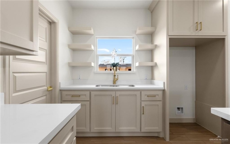 303 Merida, Donna, TX 78537, 3 Habitaciones Habitaciones , ,2 BañosBaños,Residential,En Venta,303 Merida,0,500272