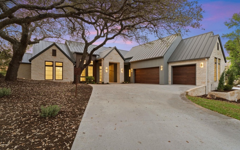 705 Trails Parkway, Horseshoe Bay, TX 78657, 5 Habitaciones Habitaciones , ,6 BañosBaños,Residential,En Venta,705 Trails Parkway,0,177205