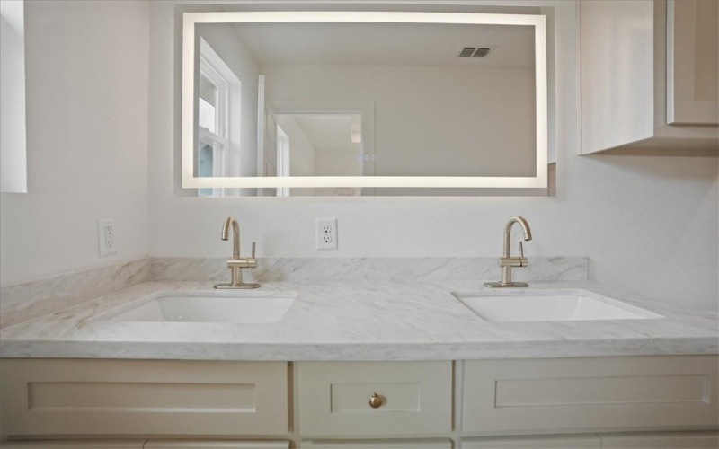 2822 Blake Street, Corpus Christi, TX 78405, 3 Bedrooms Bedrooms, ,2 BathroomsBathrooms,Residential,For Sale,2822 Blake Street,0,473964