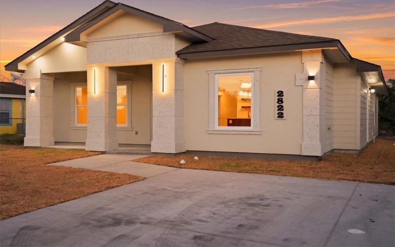 2822 Blake Street, Corpus Christi, TX 78405, 3 Bedrooms Bedrooms, ,2 BathroomsBathrooms,Residential,For Sale,2822 Blake Street,0,473964