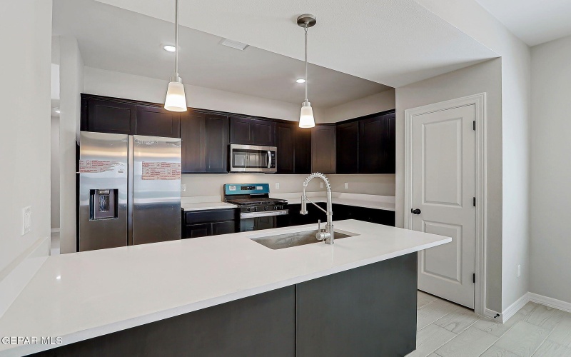 3768 Model Lane, El Paso, TX 79938, 4 Habitaciones Habitaciones , ,2 BañosBaños,Residential,En Venta,3768 Model Lane,0,941116