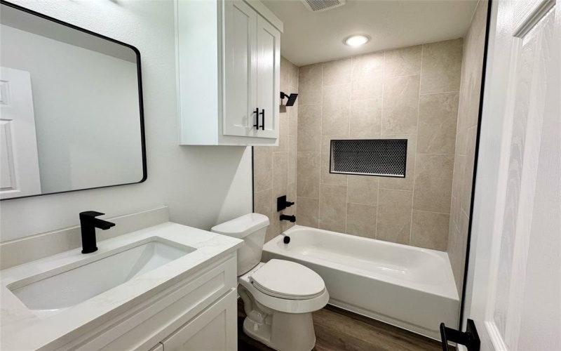 1811 Washington Street, Commerce, TX 75428, 6 Bedrooms Bedrooms, ,5 BathroomsBathrooms,Residential Multi Family,For Sale,1811 Washington Street,0,21215606