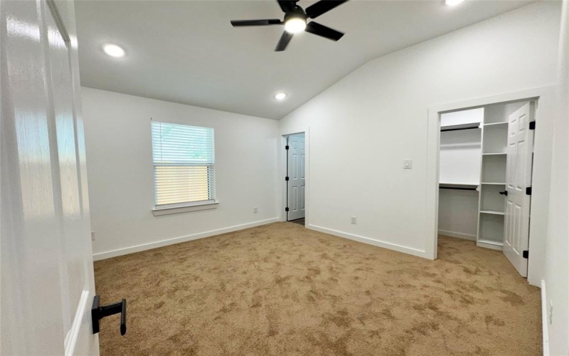 1811 Washington Street, Commerce, TX 75428, 6 Bedrooms Bedrooms, ,5 BathroomsBathrooms,Residential Multi Family,For Sale,1811 Washington Street,0,21215606