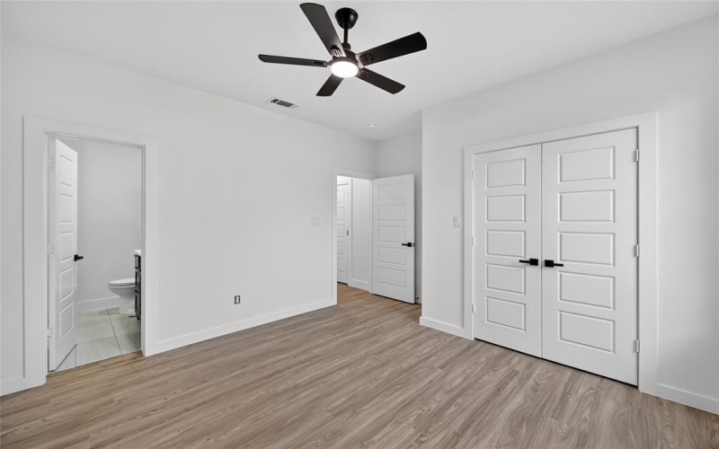 1930 Houston Street, Grand Prairie, TX 75050, 4 Bedrooms Bedrooms, ,3 BathroomsBathrooms,Residential,For Sale,1930 Houston Street,0,21220487