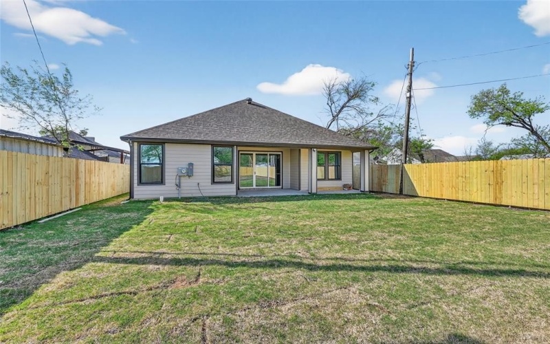 1930 Houston Street, Grand Prairie, TX 75050, 4 Bedrooms Bedrooms, ,3 BathroomsBathrooms,Residential,For Sale,1930 Houston Street,0,21220487