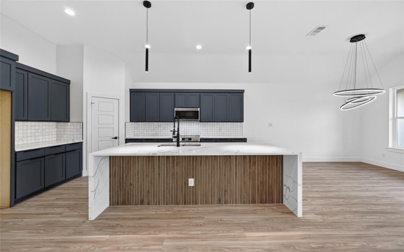 1930 Houston Street, Grand Prairie, TX 75050, 4 Bedrooms Bedrooms, ,3 BathroomsBathrooms,Residential,For Sale,1930 Houston Street,0,21220487