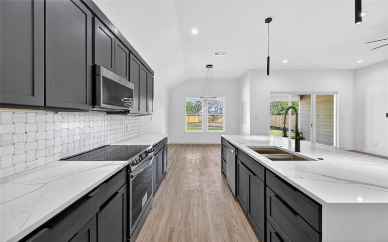 1930 Houston Street, Grand Prairie, TX 75050, 4 Bedrooms Bedrooms, ,3 BathroomsBathrooms,Residential,For Sale,1930 Houston Street,0,21220487