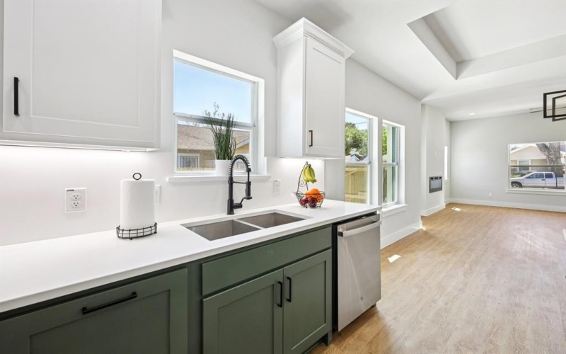 3514 Dunbar Street, Dallas, TX 75215, 3 Bedrooms Bedrooms, ,2 BathroomsBathrooms,Residential,For Sale,3514 Dunbar Street,0,21220561