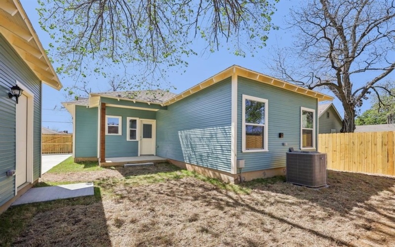 3514 Dunbar Street, Dallas, TX 75215, 3 Bedrooms Bedrooms, ,2 BathroomsBathrooms,Residential,For Sale,3514 Dunbar Street,0,21220561