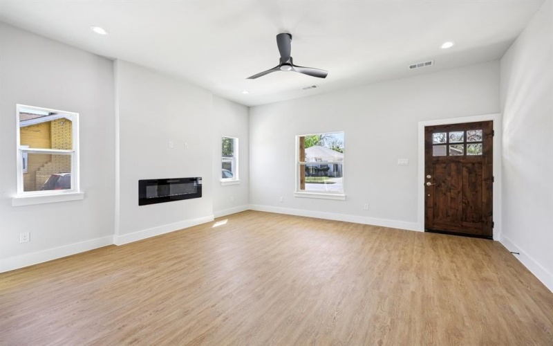 3514 Dunbar Street, Dallas, TX 75215, 3 Bedrooms Bedrooms, ,2 BathroomsBathrooms,Residential,For Sale,3514 Dunbar Street,0,21220561