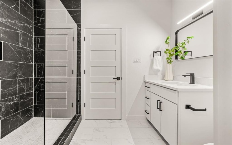 2232 Hooper Street, Dallas, TX 75215, 6 Bedrooms Bedrooms, ,5 BathroomsBathrooms,Residential Multi Family,For Sale,2232 Hooper Street,0,21221571