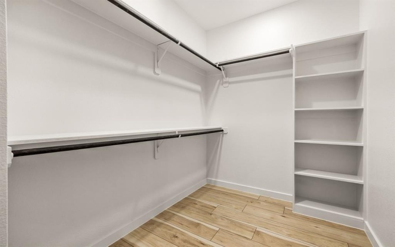 2232 Hooper Street, Dallas, TX 75215, 6 Bedrooms Bedrooms, ,5 BathroomsBathrooms,Residential Multi Family,For Sale,2232 Hooper Street,0,21221571