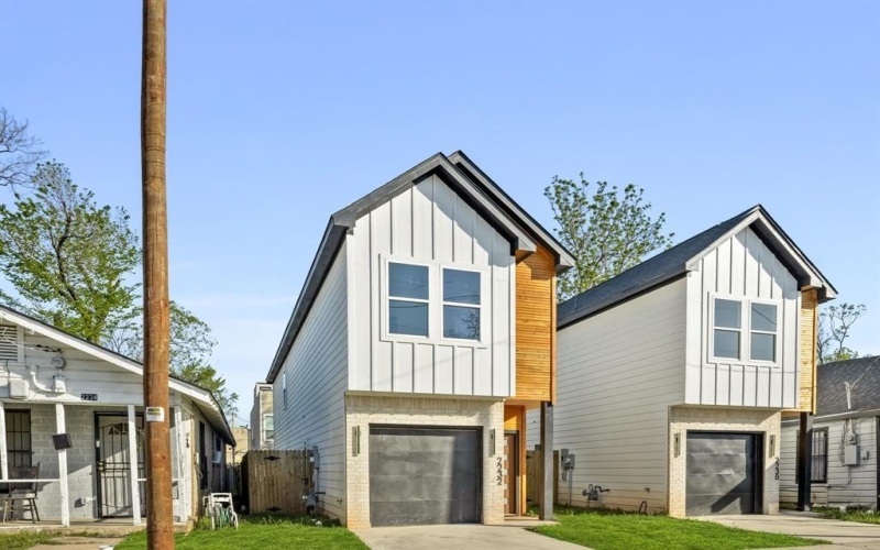 2232 Hooper Street, Dallas, TX 75215, 6 Bedrooms Bedrooms, ,5 BathroomsBathrooms,Residential Multi Family,For Sale,2232 Hooper Street,0,21221571