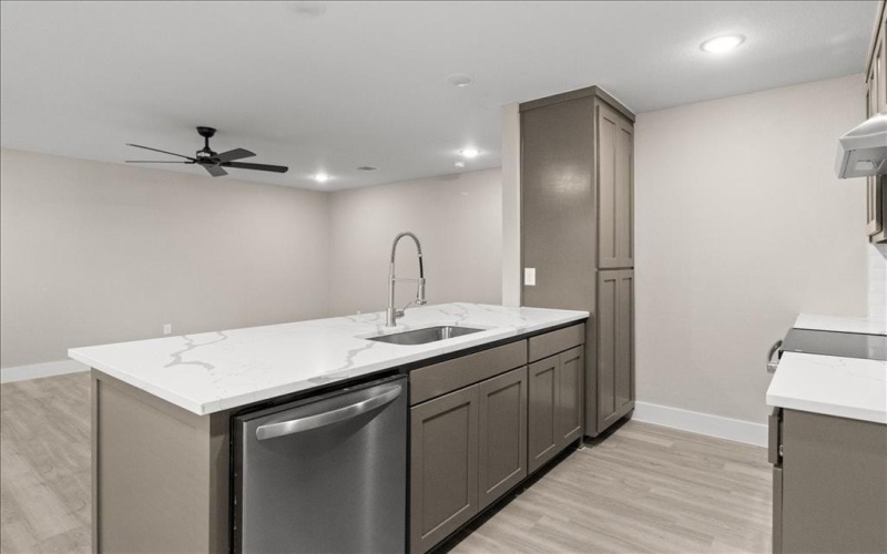 2644-46 Hutchinson Street, Fort Worth, TX 76106, 6 Bedrooms Bedrooms, ,6 BathroomsBathrooms,Residential Multi Family,For Sale,2644-46 Hutchinson Street,0,21221604